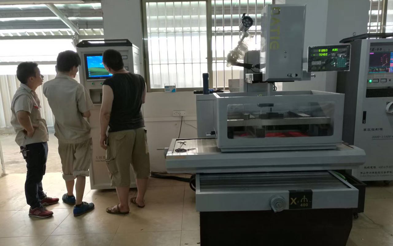 中走丝线切割